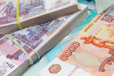 Адвокат из Керчи оформлял российское гражданство за 150 тысяч рублей