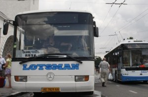 Льготники не могут ездить бесплатно в междугородних автобусах