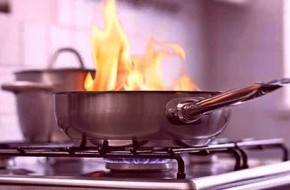 Женщины в Севастополе чуть не погибли из-за пригоревшей еды