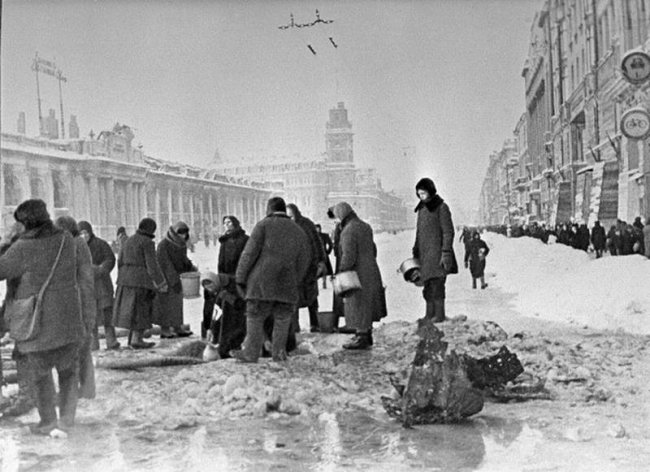 Жителям осажденного во время войны Севастополя хотят присвоить статус блокадников
