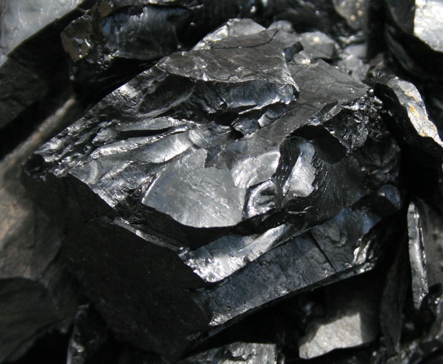 В Крыму специальная комиссия будет проверять качество ввозимого угля
