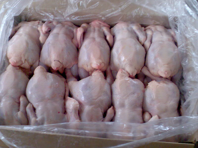 В Симферополе покупателям пытались продать просроченную курятину