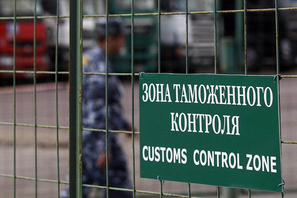 Крымская прокуратура удвоила наказание таможеннику-взяточнику