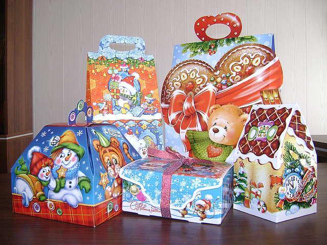 Севастопольские власти решили увеличить размер новогоднего подарка для детей из многодетных семей