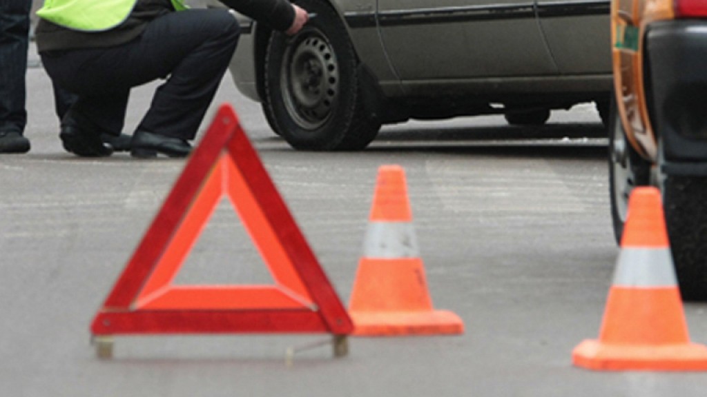 В Севастополе под колесами автомобиля погиб ребенок