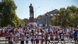 В Симферополе российский День бега отметили «Кроссом нации»