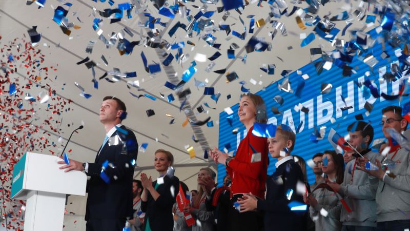 Россия: в ЦИК приняли документы оппозиционера Навального
