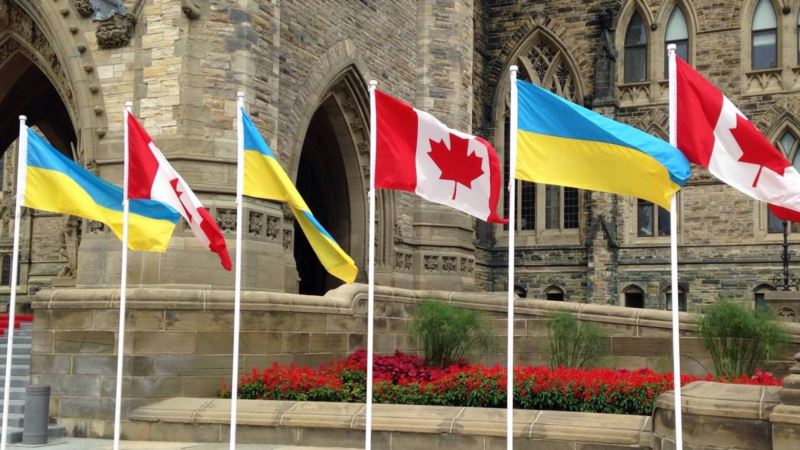 Канада включила Украину в перечень стран, куда разрешен экспорт автоматического оружия