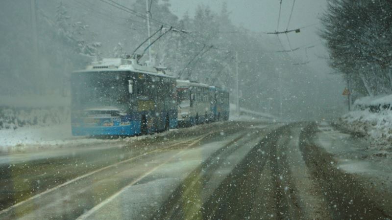 Крымчан предупреждают о сильных дождях с мокрым снегом 21 января