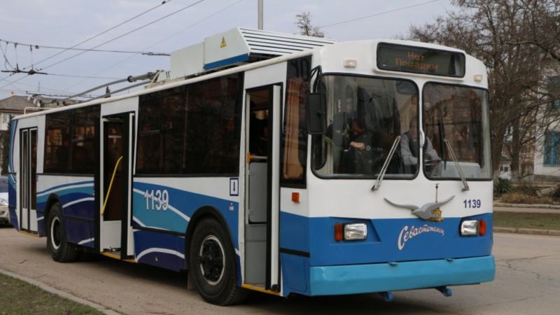 В Севастополе выпустили на маршрут сотый троллейбус