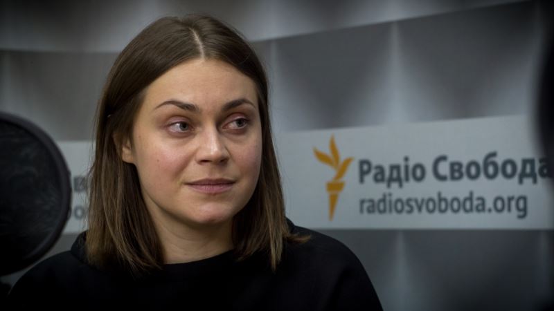 Правозащитница: украинские власти должны приобщать известных людей к освобождению политузников