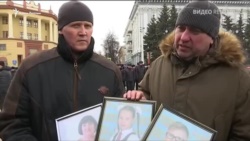 «Они скрывают от нас правду»: жители Кемерово вышли на митинг (видео)