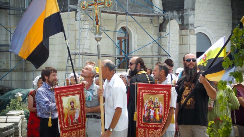 В годовщину расстрела царской семьи по Севастополю прошел крестный ход (+фото)