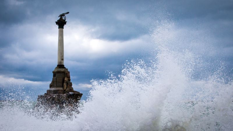 Погода в Крыму: синоптики предупреждают о штормовом ветре