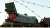 Ракета СС-24 готова к вывозу после изъятия из бункера под Первомайском. 13 августа 1998 года. Украина добровольно отдала ядерное оружие под гарантии безопасности от России и США