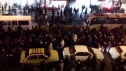 Массовые протесты в Иране: люди недовольны правительством (видео)