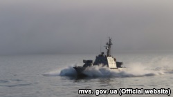 Украинские пограничники и катера МВД отразили «нападение врага» в Азовском море (+фото, видео)