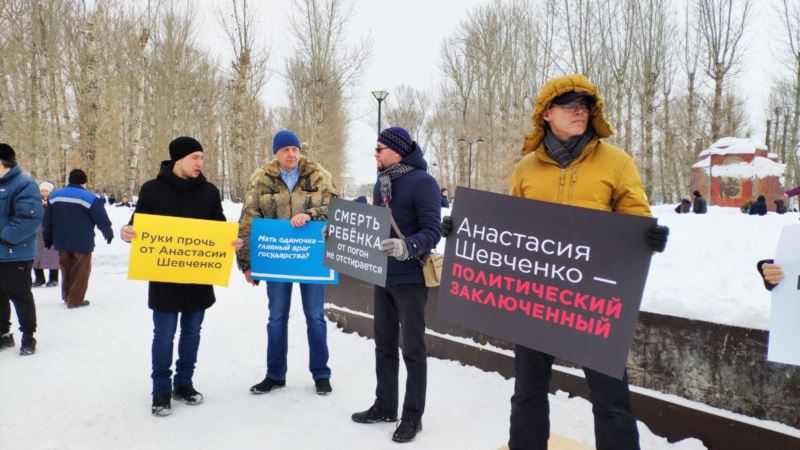 В России на «маршах материнского гнева» произошли потасовки и задержания