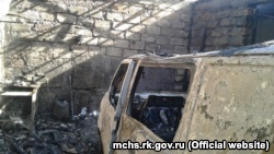 В Феодосии до тла сгорели автомобиль и гараж – МЧС