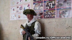 В симферопольской школе открыли музей оружия Калашникова (+фото)