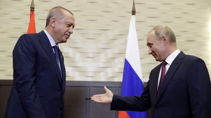 Путин поручил Лаврову продумать формат возможного визита Эрдогана в Крым