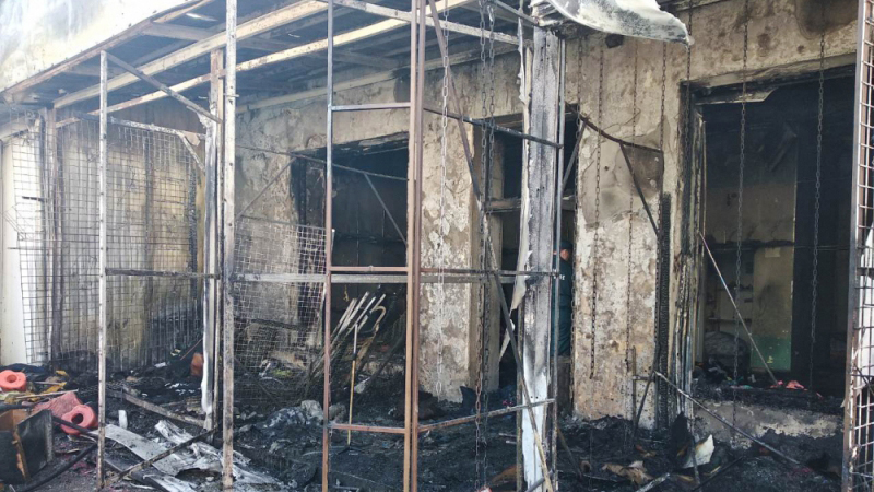 В Симферополе горели магазины у Центрального рынка (+фото)