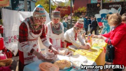 На фестивале национальной кухни в Севастополе пели украинские песни (+фото)