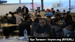 «Где Эрвин?»: в Бахчисарае прошел молебен в годовщину похищения крымскотатарского активиста