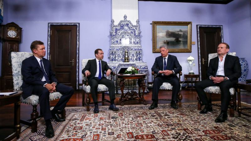 Бойко и Медведчук встретились с главой «Газпрома» в России
