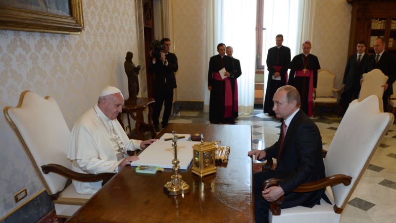 Папа Римский встретится с Путиным в июле