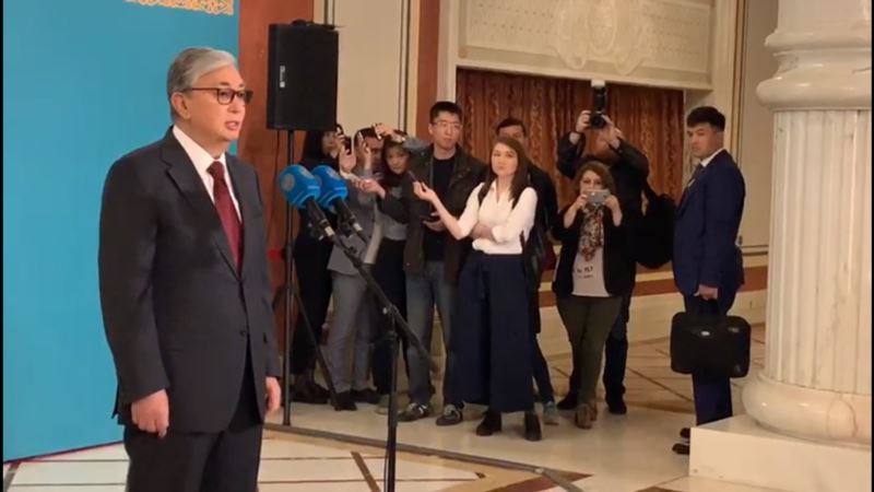 Выборы в Казахстане: по результатам экзит-пола Токаев набирает 70,13% голосов