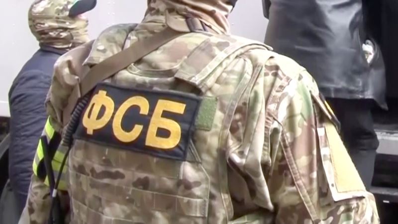 В ФСБ утверждают, что  раскрыли в Севастополе фирму по трудоустройству «нелегалов»