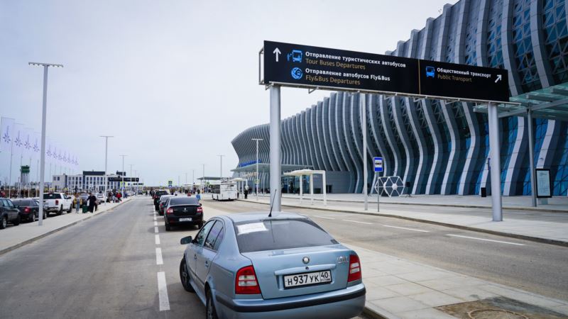 В районе аэропорта Симферополя изменилась схема движения транспорта