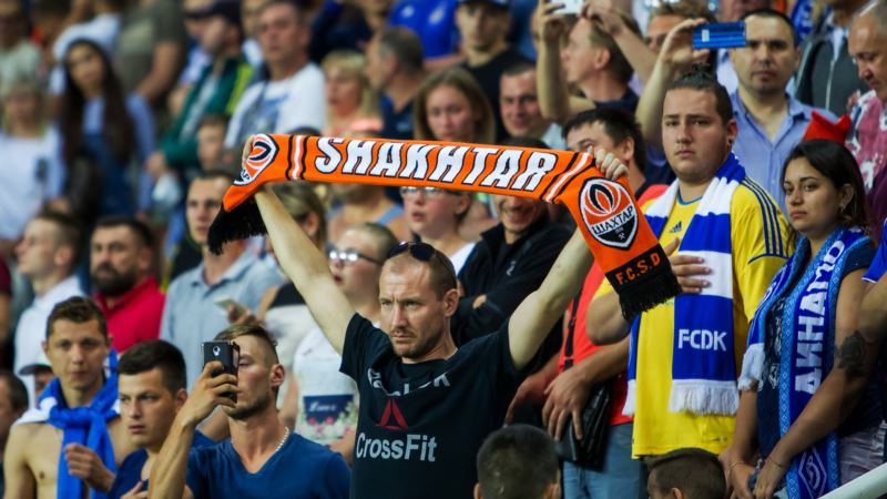 Футбол: «Динамо» забило в конце игры два мяча и обыграло «Шахтер» в матче за Суперкубок