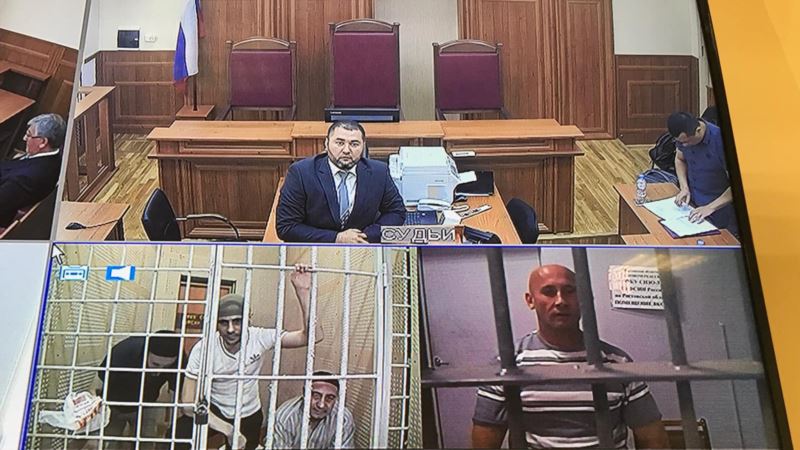 «Это издевательство». Суд в Москве изменил приговор фигурантам бахчисарайского «дела Хизб ут-Тахрир»