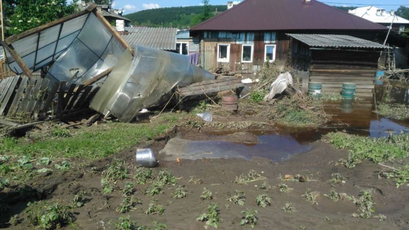 Россия: в Иркутской области после наводнения расследуют факты мародерства