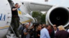 Олег Сенцов выходит из самолета после обмена. Аэропорт «Борисполь», 7 сентября 2019 года