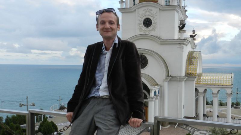Ялтинский блогер Гайворонский отбывает админарест в спецприемнике Симферополя – адвокат