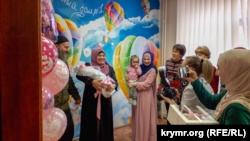 У крымского политзаключенного Раима Айвазова родилась дочь (+фото, видео)