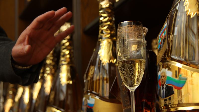 Российские власти перед праздниками предупредили крымчан, что «безопасных доз алкоголя нет»