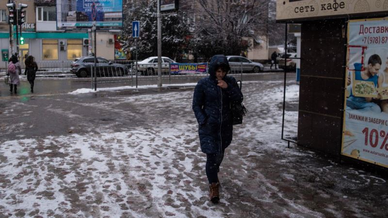 Дождь и мокрый снег: по Крыму на два дня объявили штормовое предупреждение