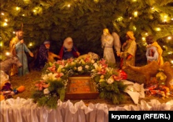 В Севастополе во время рождественской службы исполнили песни и колядки на украинском языке (+фото)