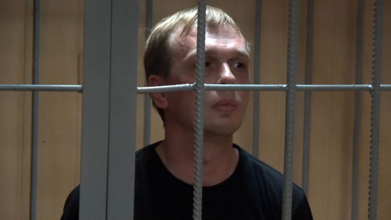 Россия: экс-полицейский признался, что подбросил наркотики Голунову по указанию начальства