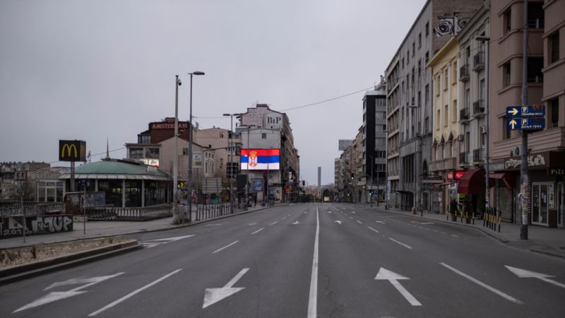 В Сербии продлили комендантский час из-за COVID-19