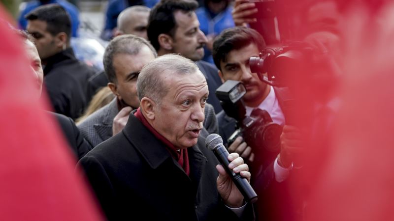 Турция прекратила международное авиасообщение