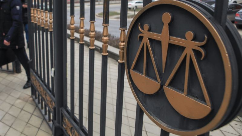 Второе симферопольское «дело Хизб ут-Тахрир»: суды продлили аресты 18-ти крымчанам