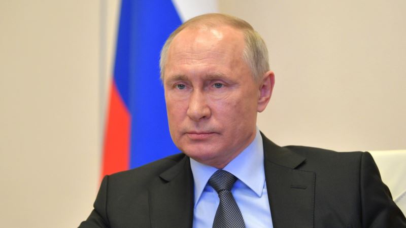 Путин: сотрудникам пострадавших от коронавируса компаний заплатят прожиточный минимум