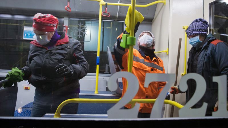 В Симферополе ввели безналичную оплату проезда на трех маршрутах троллейбуса