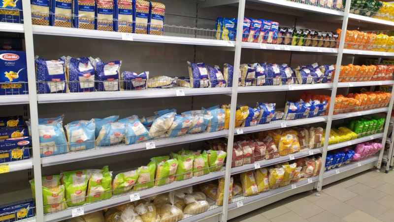 Российские власти подсчитали запасы продуктов в Крыму
