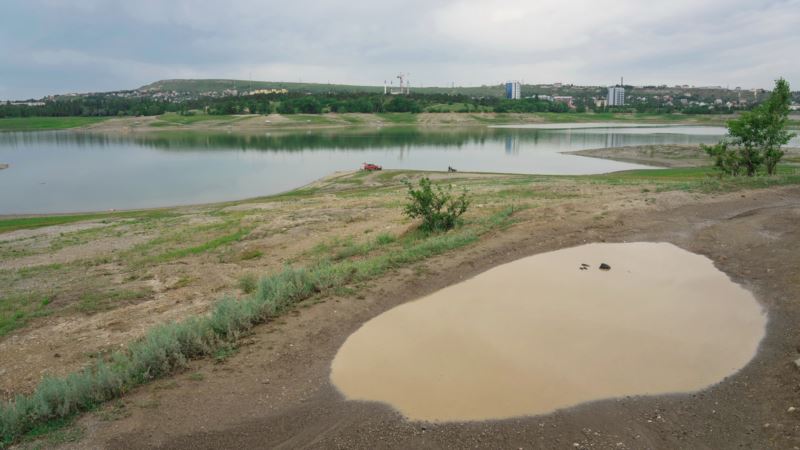 Спасение с небес. Симферопольское водохранилище пополняется дождевыми стоками (фотогалерея)